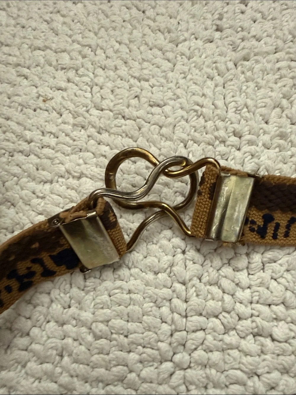 1970’s RARE VINTAGE Brown 'Jeans' Logo Stretch Belt Ring Buckle.